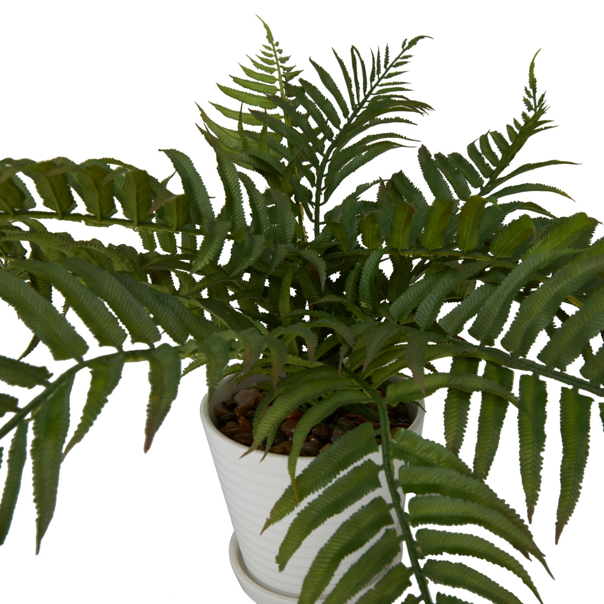 White Traditional Floral and botanical Artificial Foliage, 19" x 23" x 14"